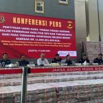 1750153684-penampakan-uang-rp-1188-triliun-sitaan-kejagung-dari-wilmar-group