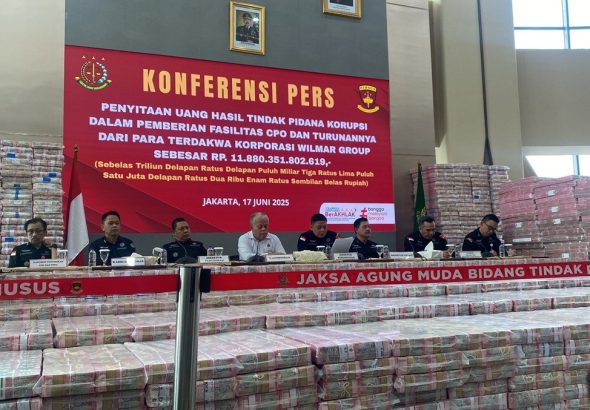 1750153684-penampakan-uang-rp-1188-triliun-sitaan-kejagung-dari-wilmar-group