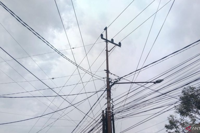1000728844